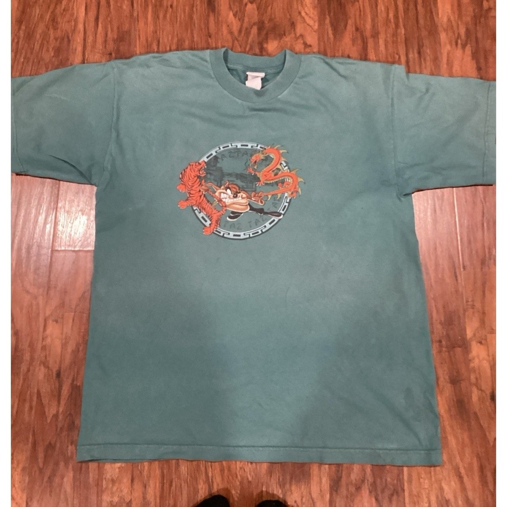 Vintage Warner Bros 90s TAZ Tiger Dragon T-Shirt Men's Sz XL